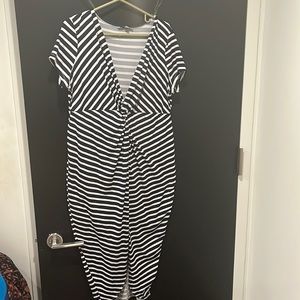 Navy blue and white strip dress plus size (NEW) 1x